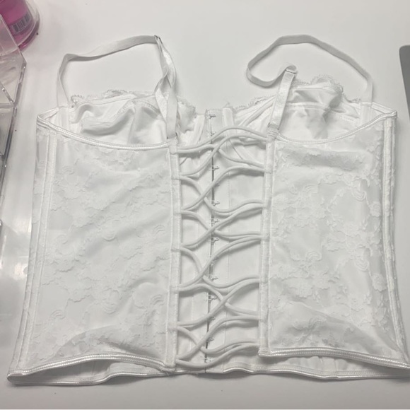 white lace corset top - Picture 3 of 3